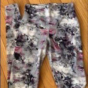 Floral Lululemon Wunder Under Leggings